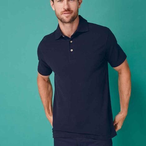Henbury: Prestatie en elegantie voor uw uniformen