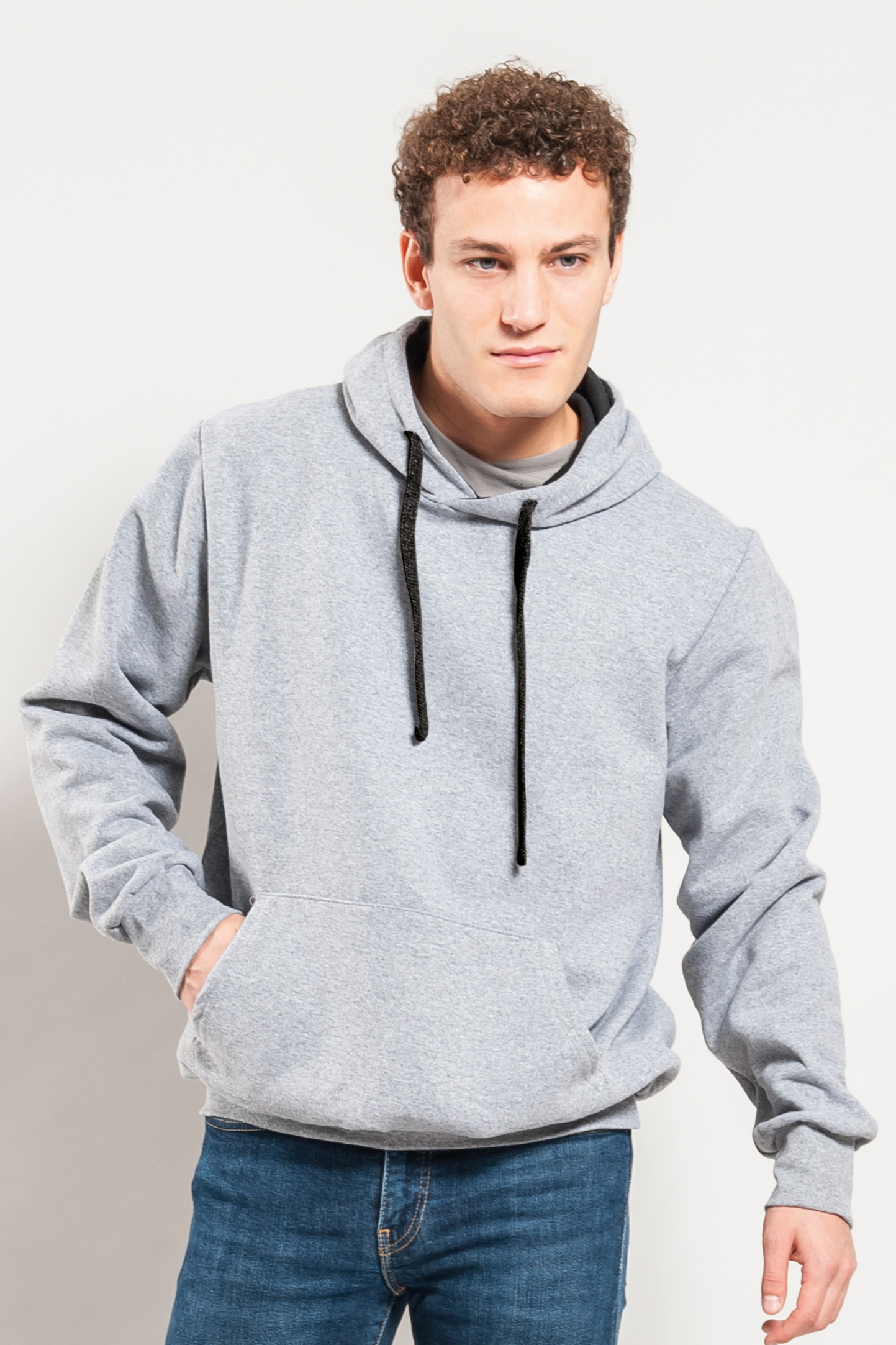 Contrasterende hoodie