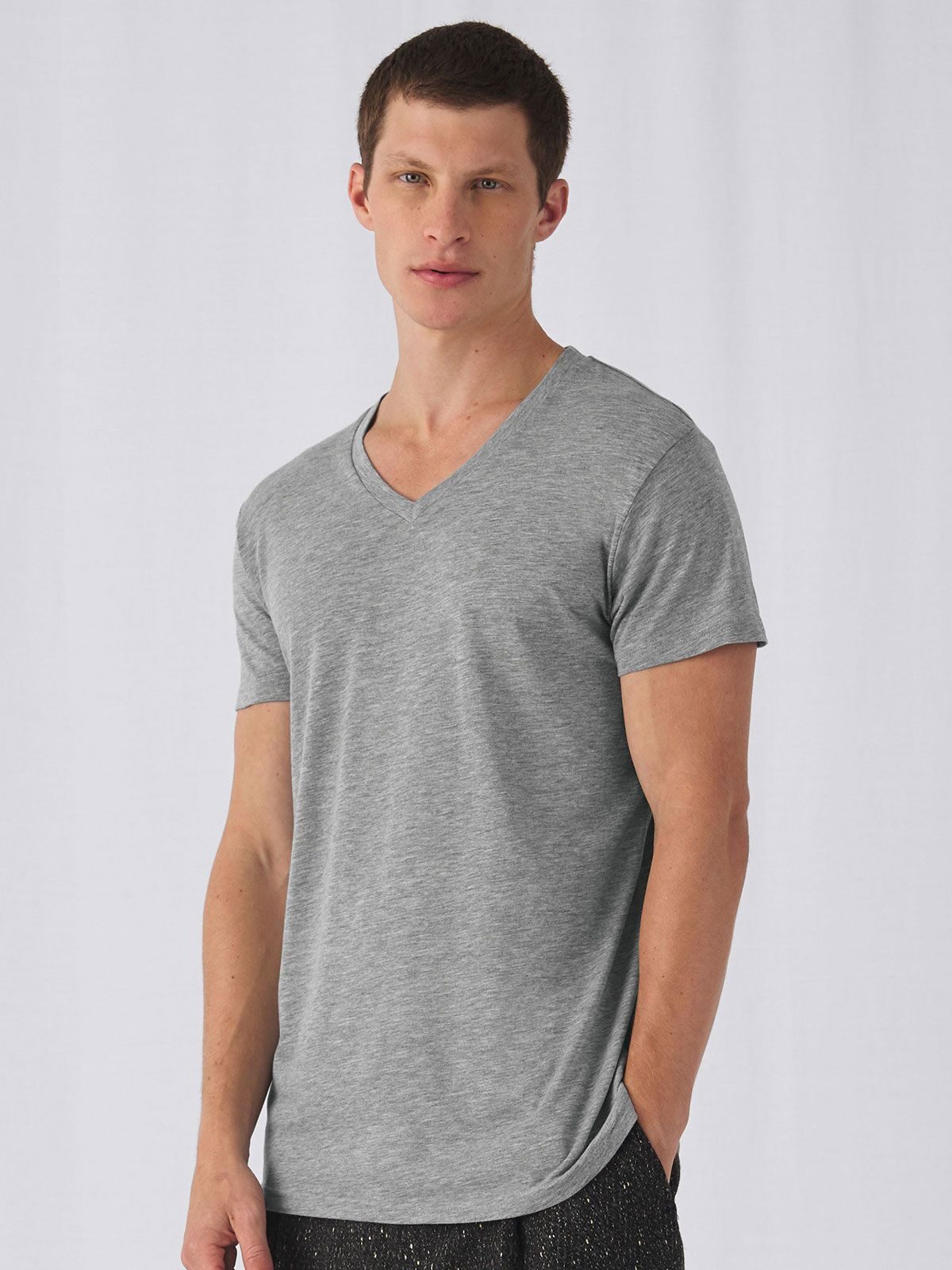 Heren T-shirt met V-hals en triblend-stof