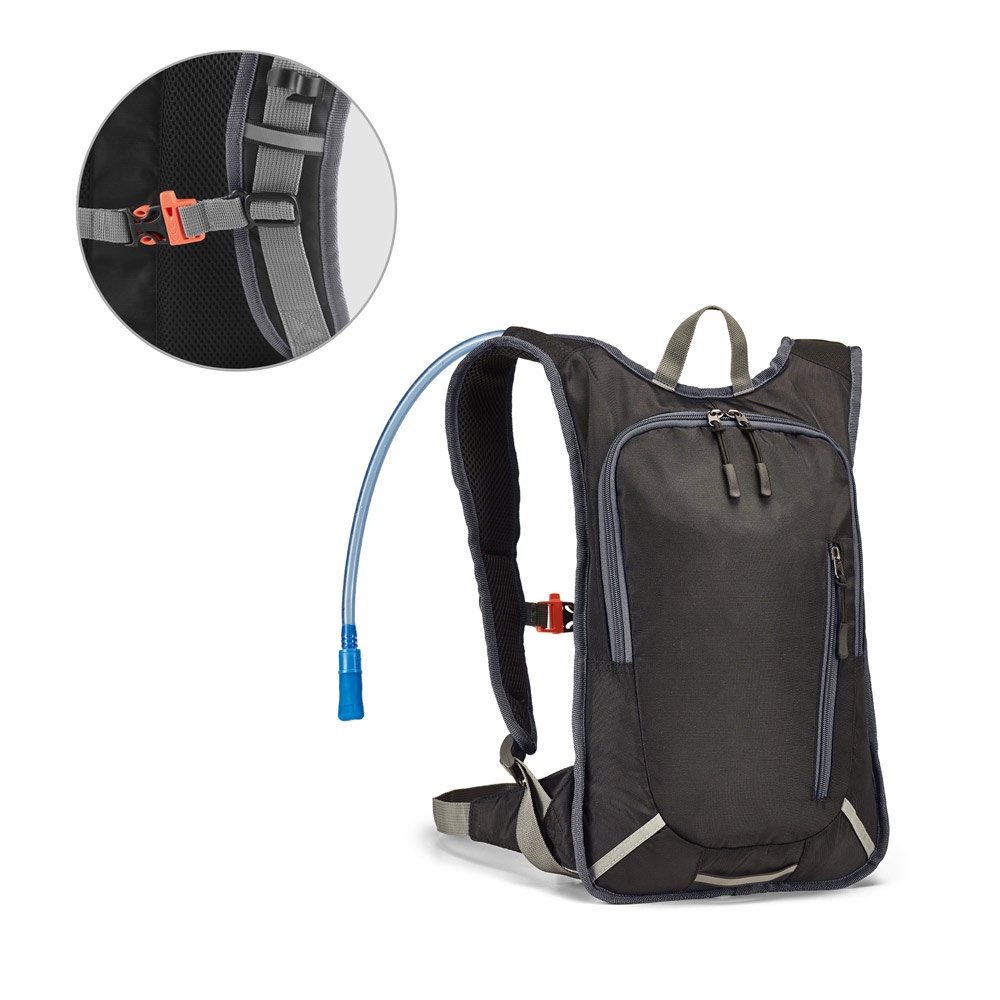 MOUNTI. 420D sports backpack with 2L hydration bladder.